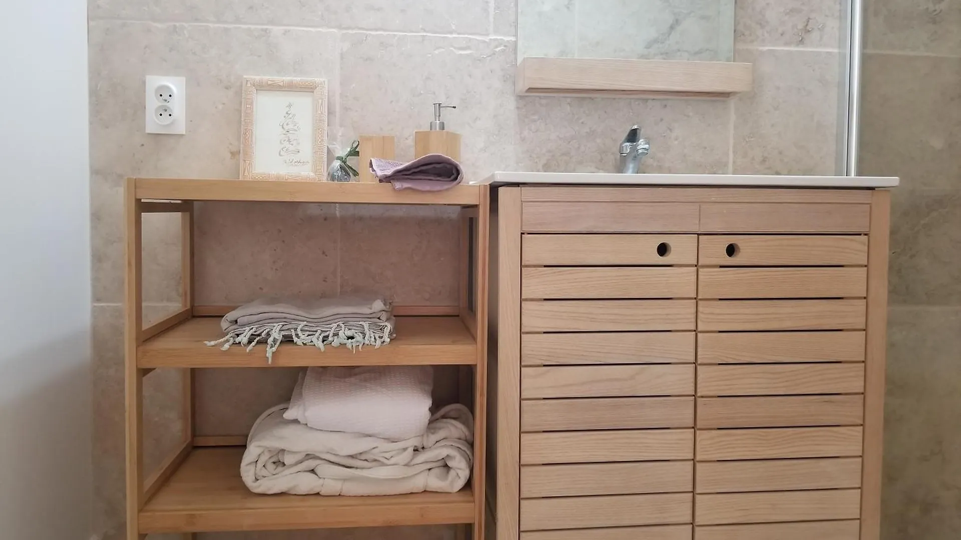بيت للعطل فيلا Rose Antique Valréas